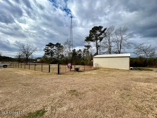 $699,900 | 13835 Highway 98, Smithdale, MS 39664