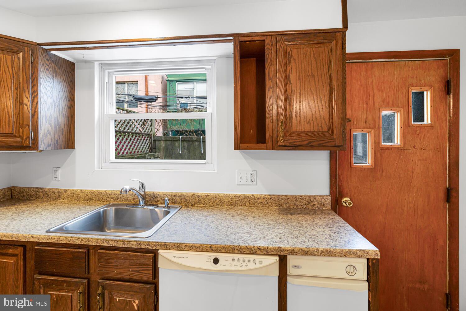 809 McClellan Street Philadelphia, PA 19148 - Photo 11 of 25