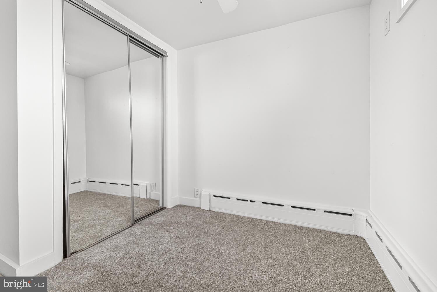 809 McClellan Street Philadelphia, PA 19148 - Photo 14 of 25 Rear bedroom with mirrored closet.