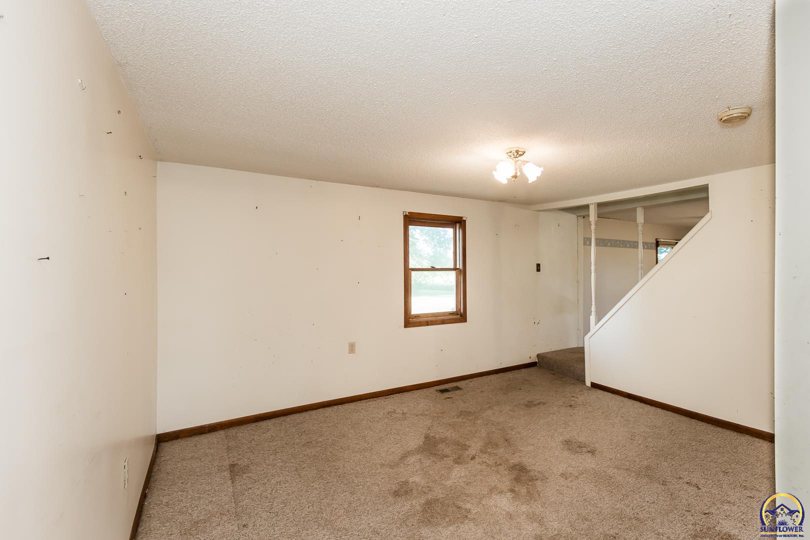 12140 Miller Road Harveyville, KS 66431 - Photo 38 of 99