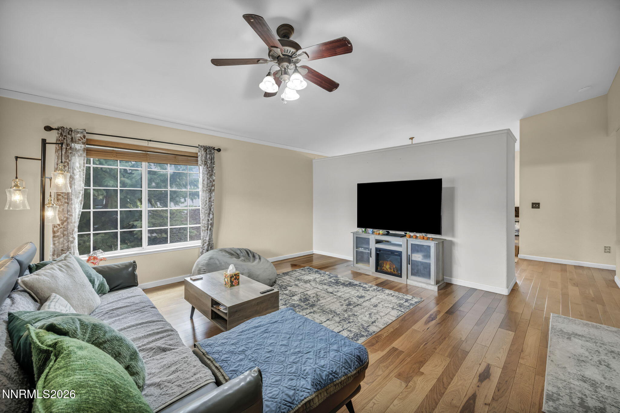 17471 Crystal Canyon Boulevard Reno, NV 89508 - Photo 7 of 55 27-web-or-mls-17471-crystal-canyon-blvd
