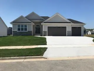 $564,990 | 518 Woodside Court, West Bend, WI 53095