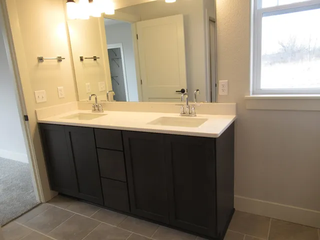 $564,990 | 518 Woodside Court, West Bend, WI 53095