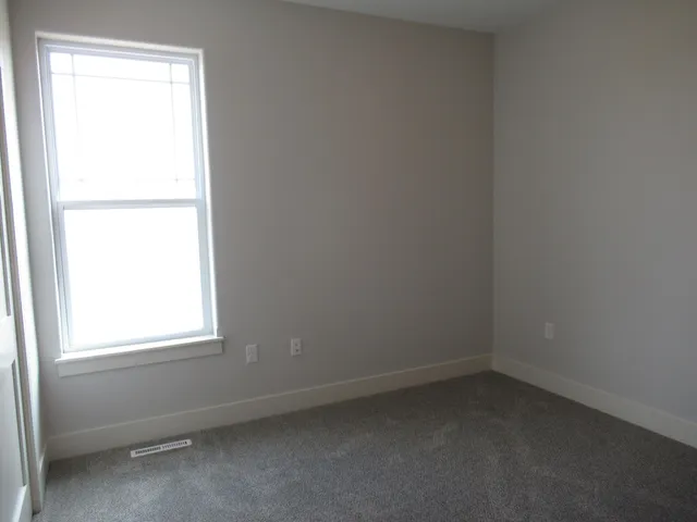 $564,990 | 518 Woodside Court, West Bend, WI 53095