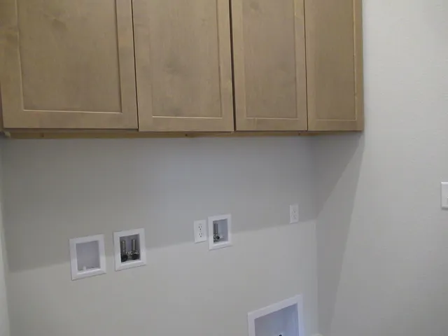 $564,990 | 518 Woodside Court, West Bend, WI 53095