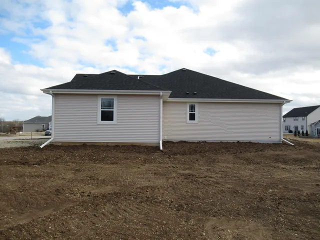 $564,990 | 518 Woodside Court, West Bend, WI 53095