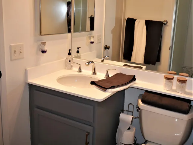 $2,200 | 78347 Scarlet Court, La Quinta, CA 92253