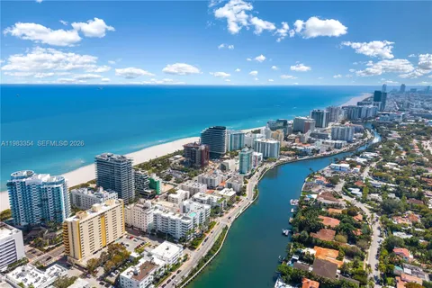 $2,150,000 | 3737 Collins Avenue, Unit S803, Miami Beach, FL 33140