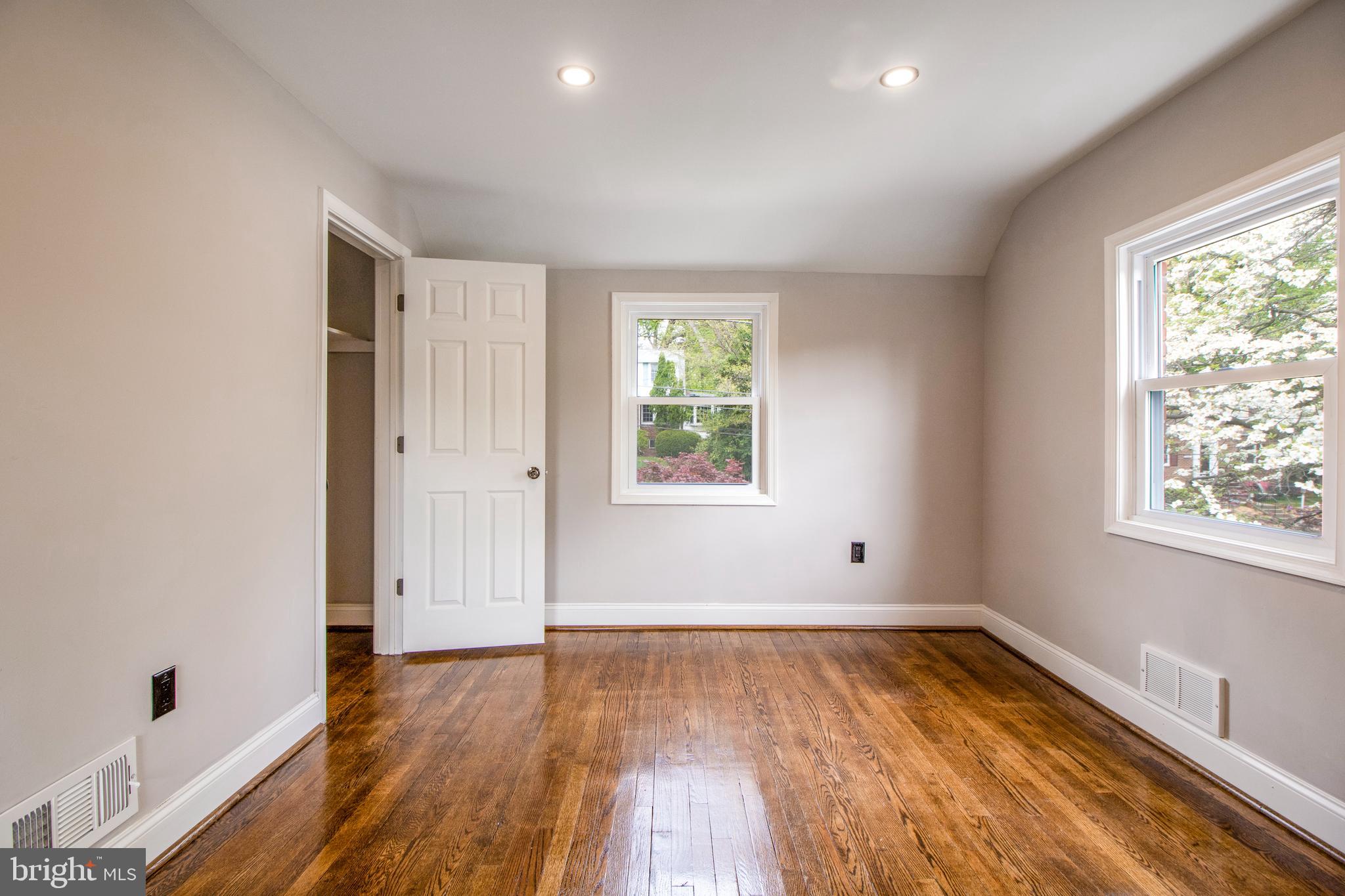 110 Hamilton Avenue Silver Spring, MD 20901 - Photo 16 of 34