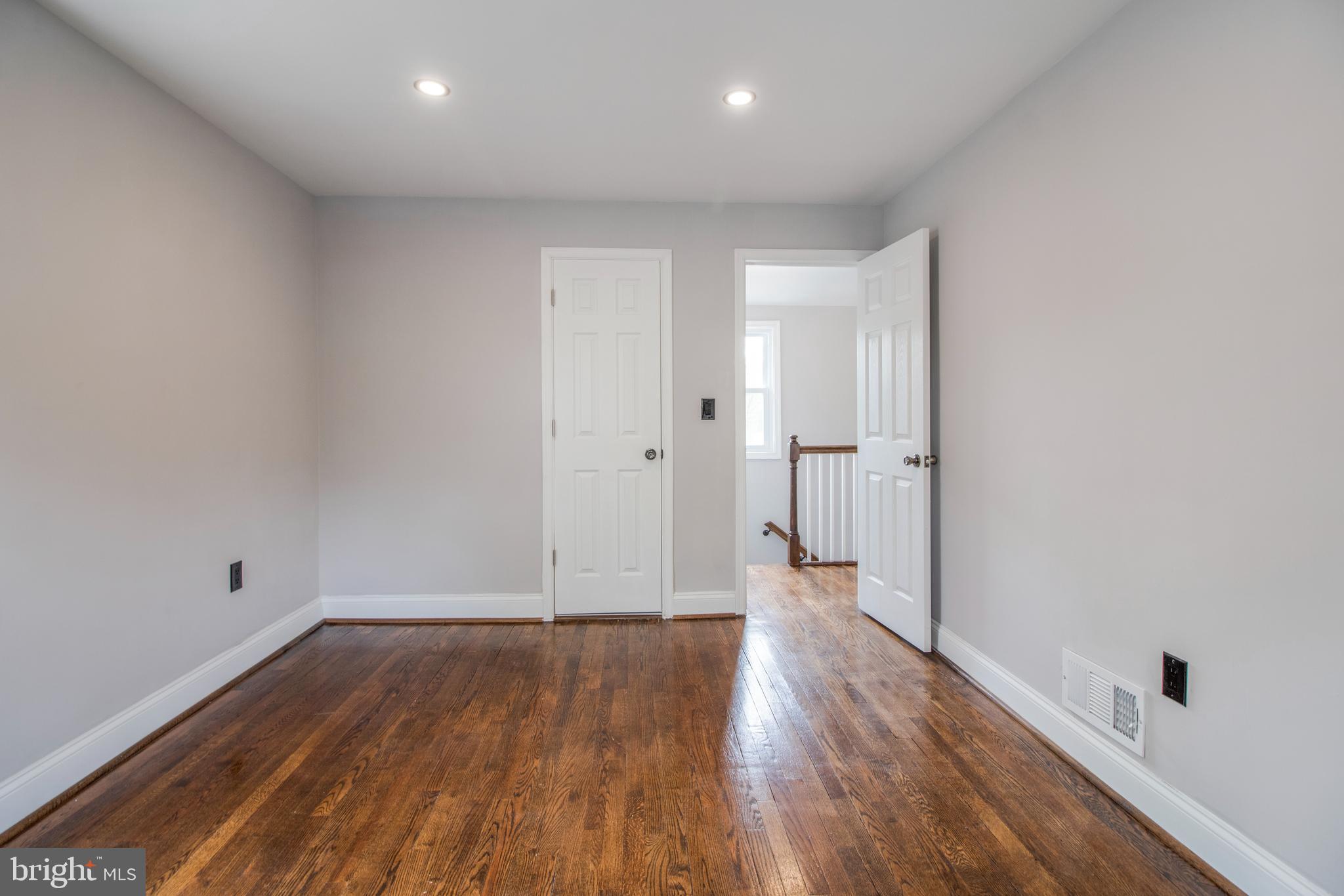 110 Hamilton Avenue Silver Spring, MD 20901 - Photo 17 of 34