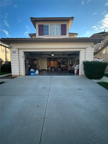 a view of a garage
