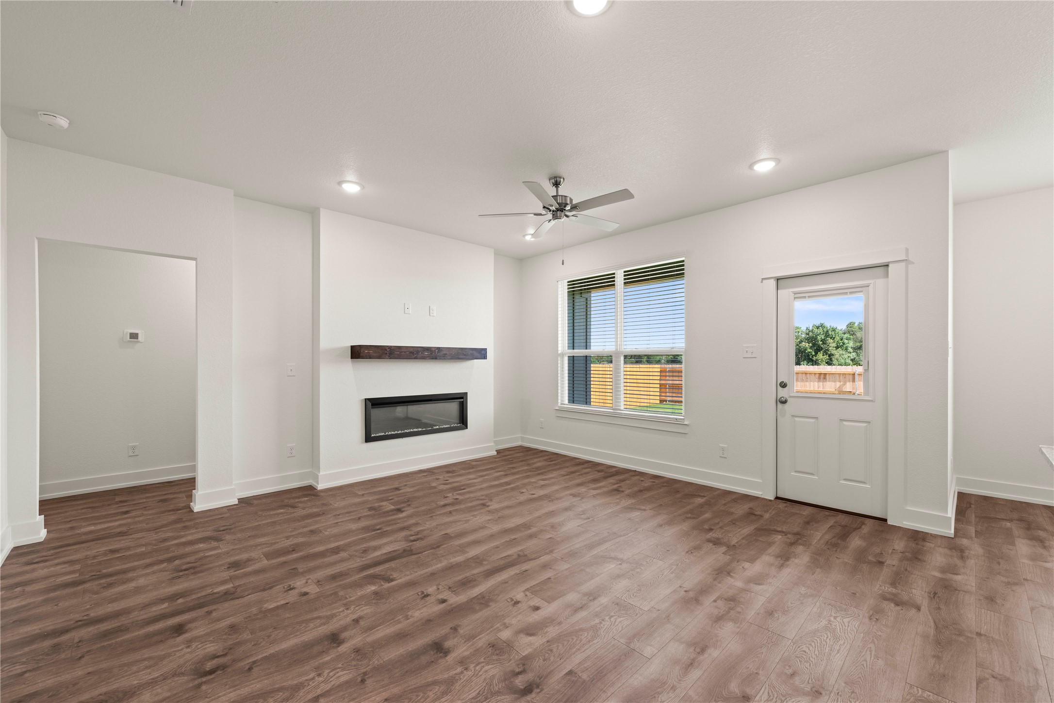 552 Gus Loop Georgetown, TX 78626 - Photo 15 of 24