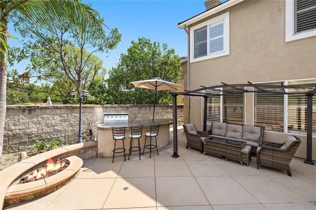 $2,074,999 | 12 Ashton, Mission Viejo, CA 92692