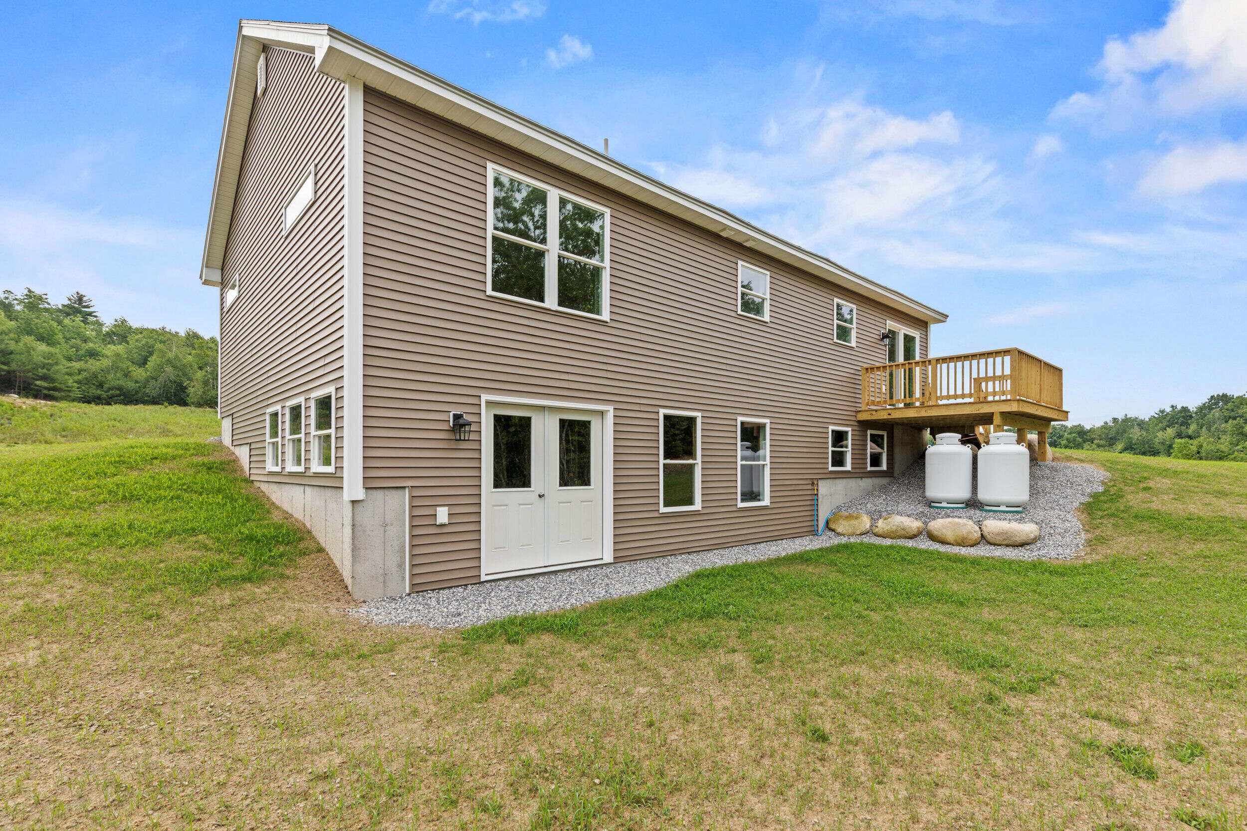 31 Hillside Drive Raymond, ME 04071 - Photo 25 of 35 11 hillside raymond_024