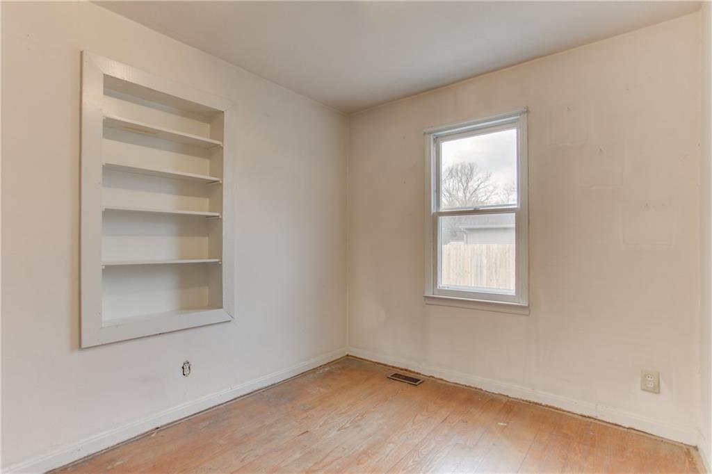 415 West Stop 11 Road Indianapolis, IN 46217 - Photo 19 of 24 Gallery Image 19