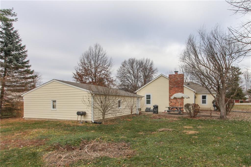 415 West Stop 11 Road Indianapolis, IN 46217 - Photo 4 of 24 Gallery Image 4