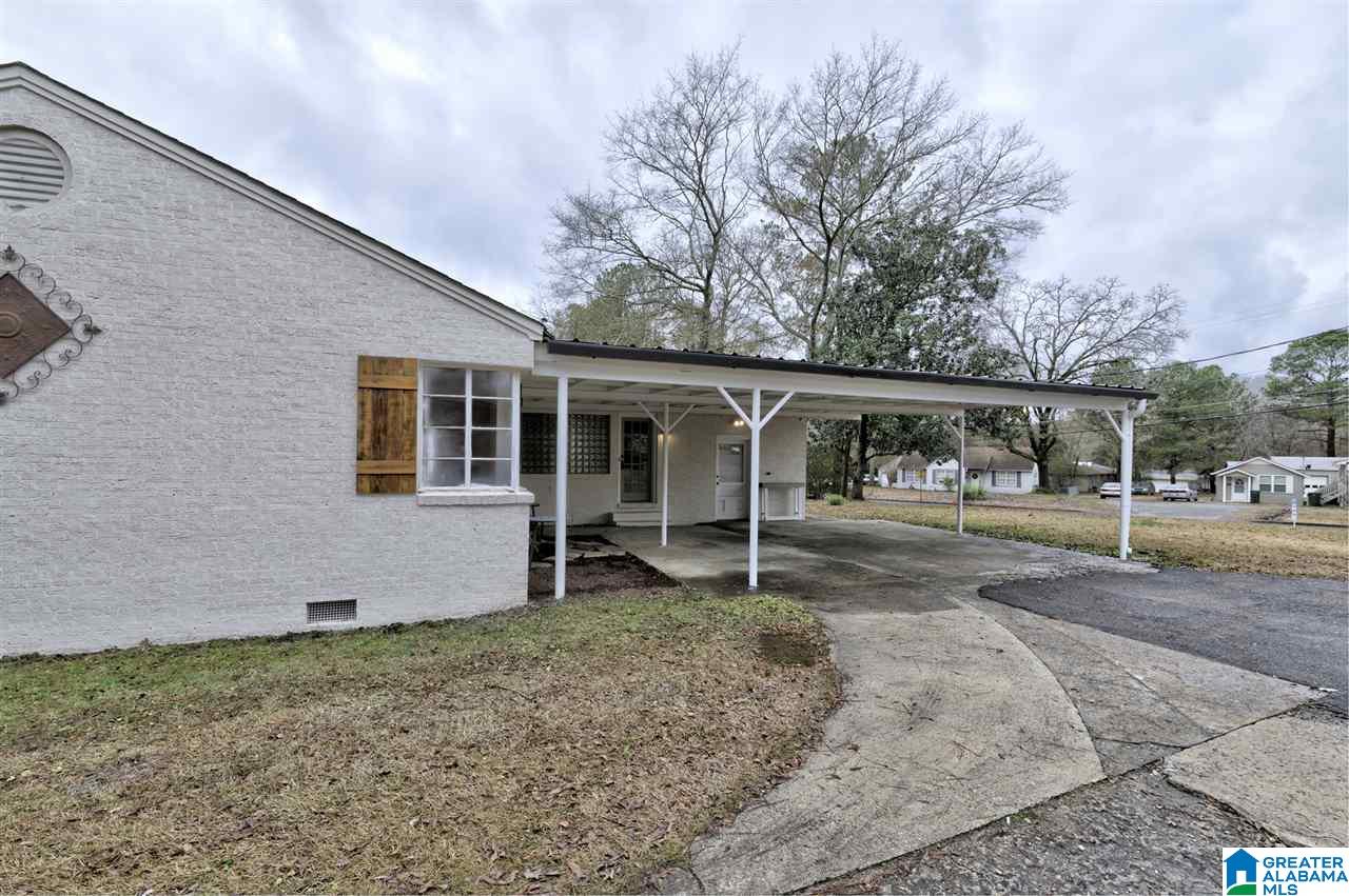 106 Crest Circle North Jasper, AL 35501 - Photo 7 of 32