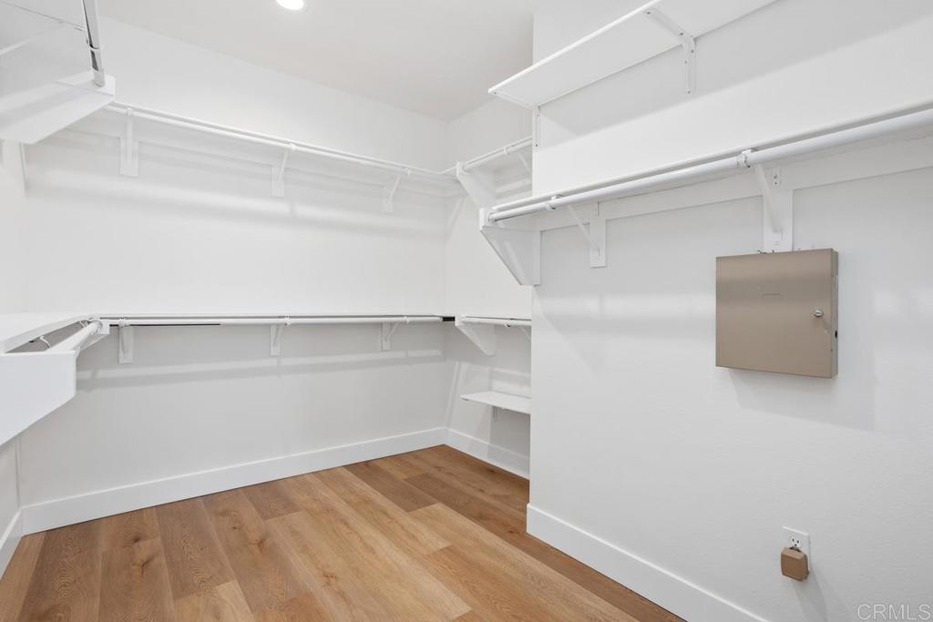 1738 Oriole Court Carlsbad, CA 92011 - Photo 18 of 36 Primary walk-in