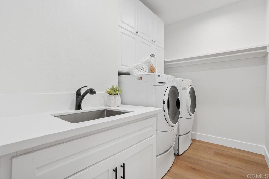 1738 Oriole Court Carlsbad, CA 92011 - Photo 20 of 36 Laundry room