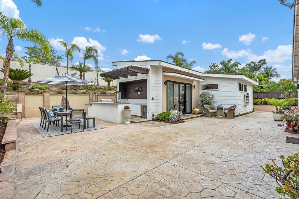 1738 Oriole Court Carlsbad, CA 92011 - Photo 33 of 36 Exterior back