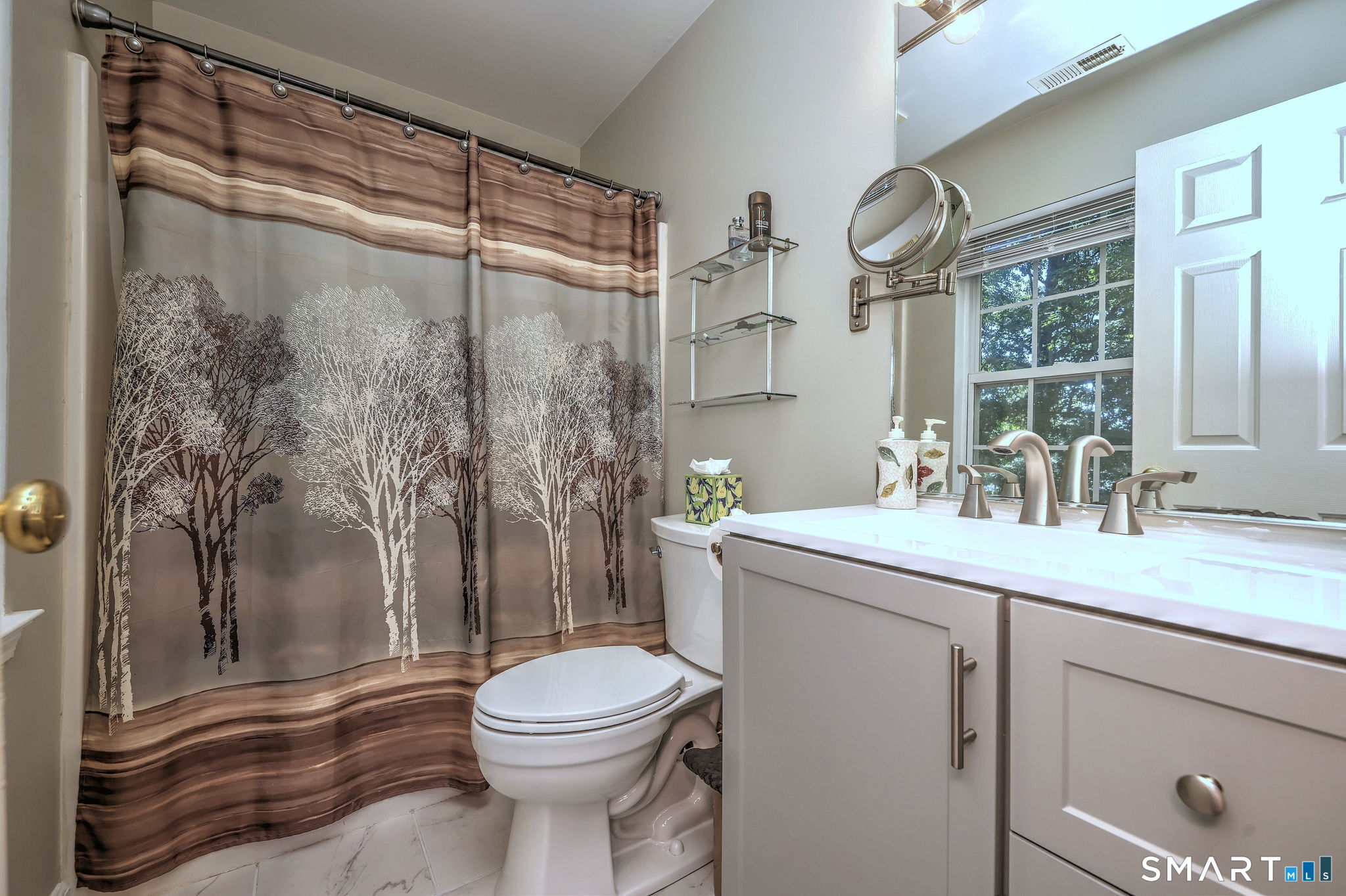 39 Lookout Hill Road Milford, CT 06461 - Photo 24 of 40