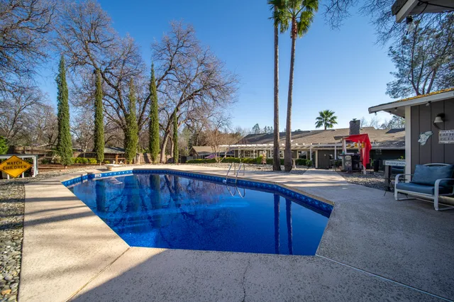 $849,900 | 20114 Vernita Drive, Redding, CA 96003