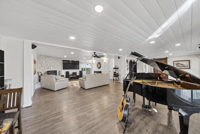 $849,900 | 20114 Vernita Drive, Redding, CA 96003