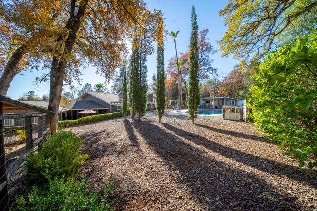 $849,900 | 20114 Vernita Drive, Redding, CA 96003