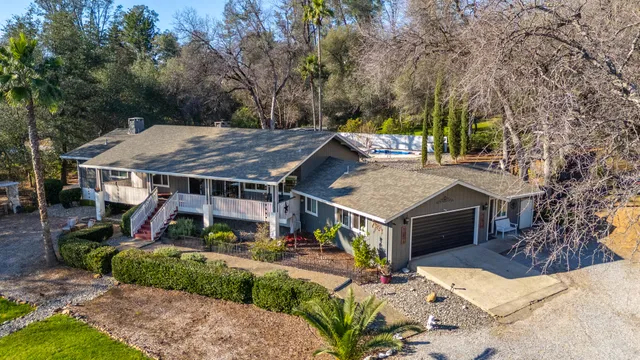 $849,900 | 20114 Vernita Drive, Redding, CA 96003