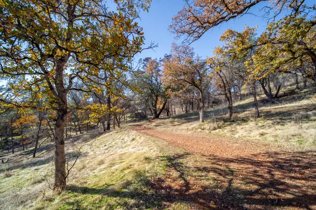 $849,900 | 20114 Vernita Drive, Redding, CA 96003