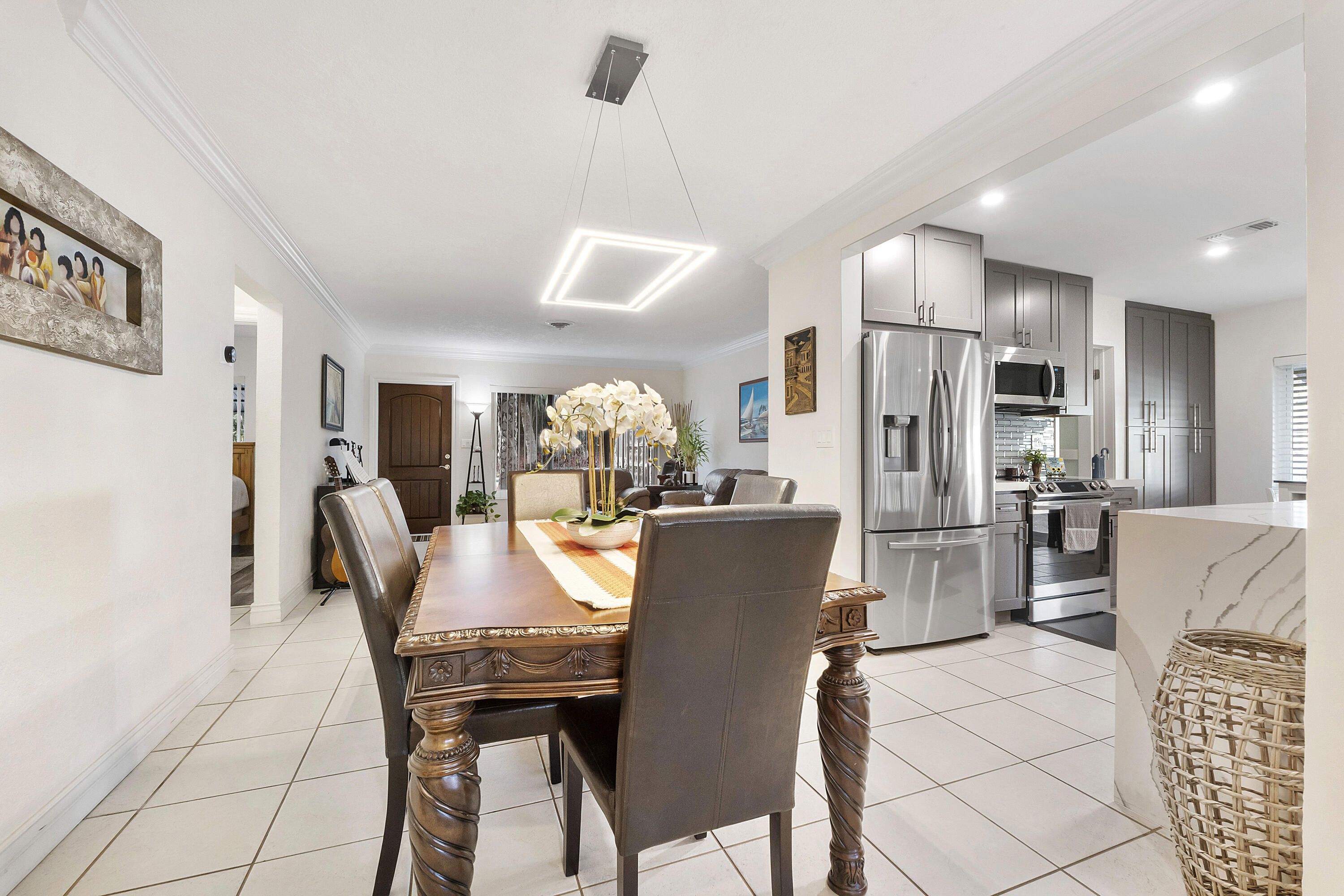 5020 Southwest 11th Street Margate, FL 33068 - Photo 13 of 47 5020 Sw 11th St_020