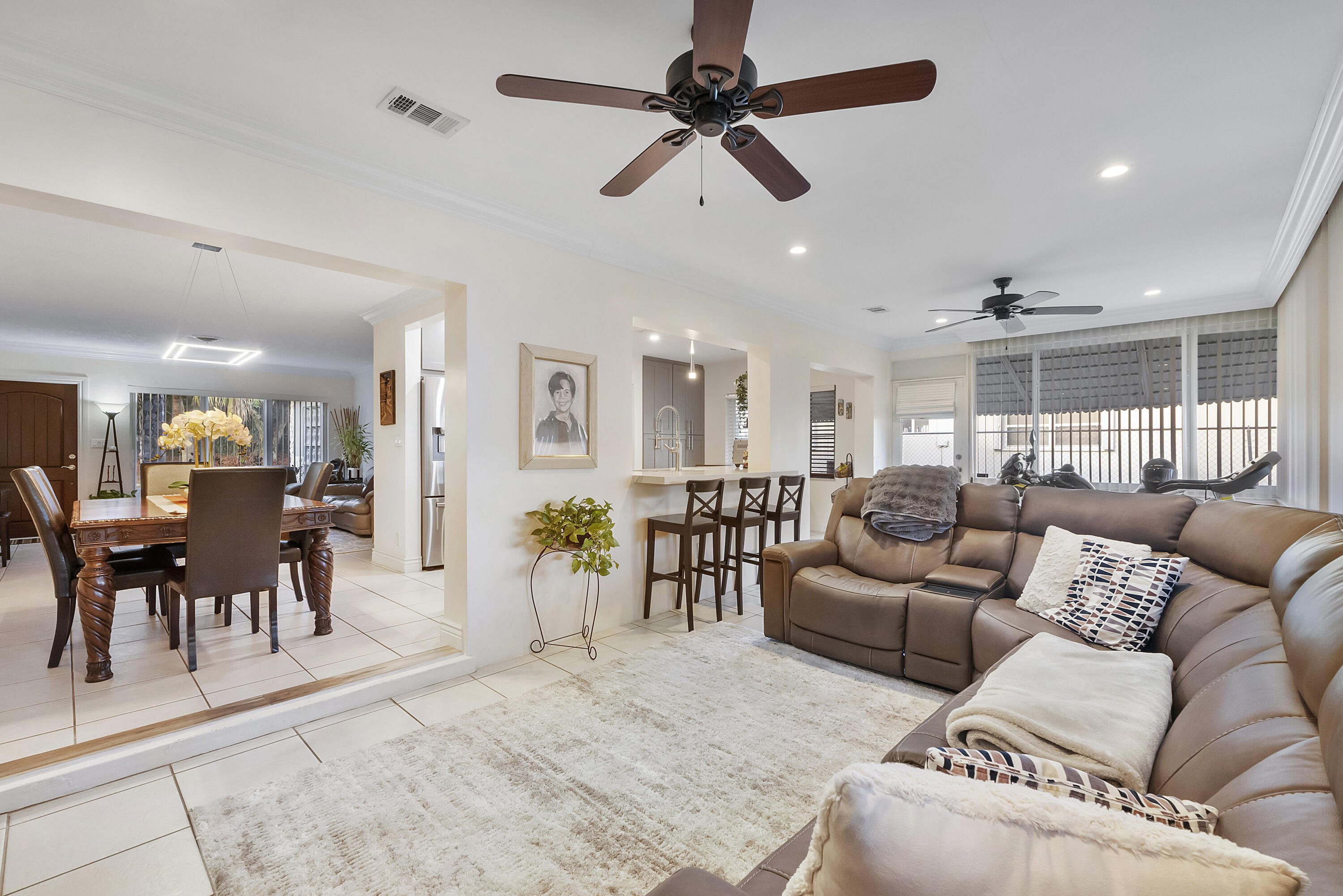 5020 Southwest 11th Street Margate, FL 33068 - Photo 20 of 47 5020 Sw 11th St_028