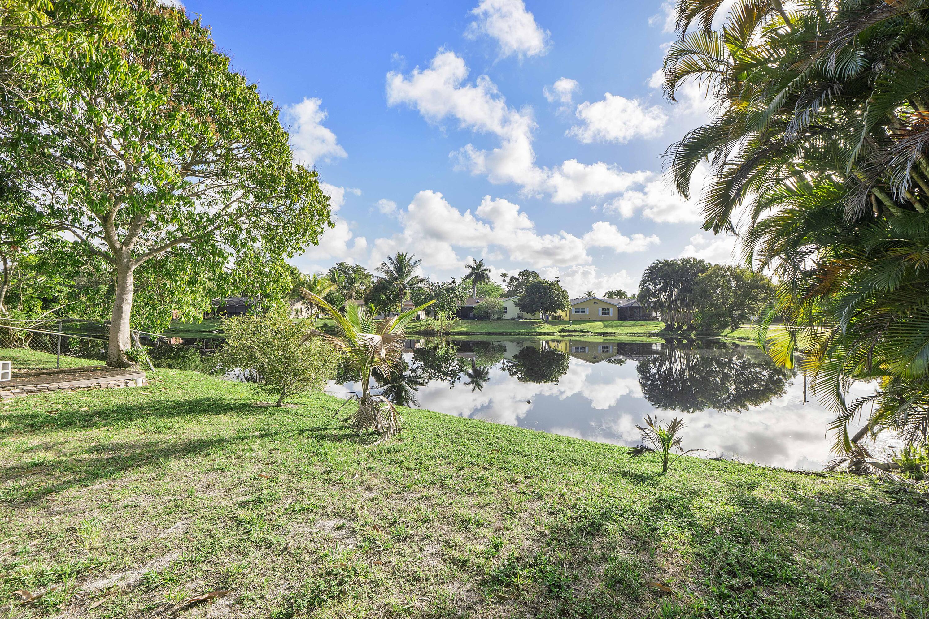 5020 Southwest 11th Street Margate, FL 33068 - Photo 34 of 47 5020 Sw 11th St_043