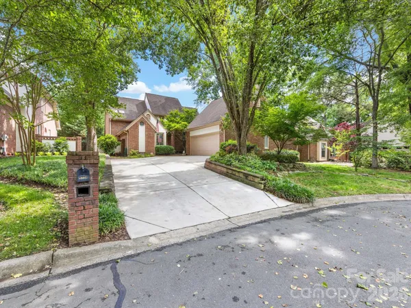 $600,000 | 5104 Top Seed Court, Charlotte, NC 28226