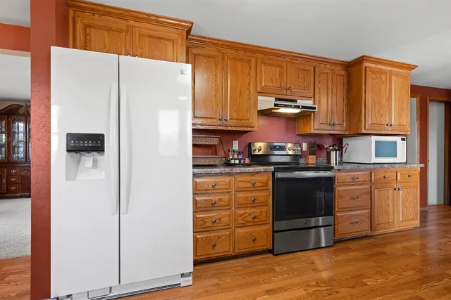 $375,000 | 808 Voelker Street, De Pere, WI 54115