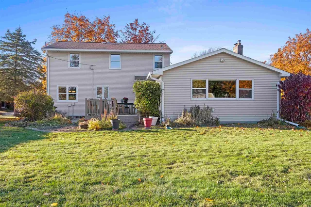 $375,000 | 808 Voelker Street, De Pere, WI 54115