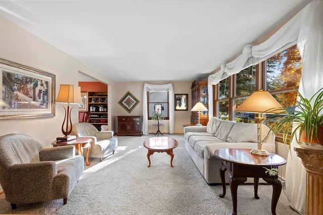 $375,000 | 808 Voelker Street, De Pere, WI 54115