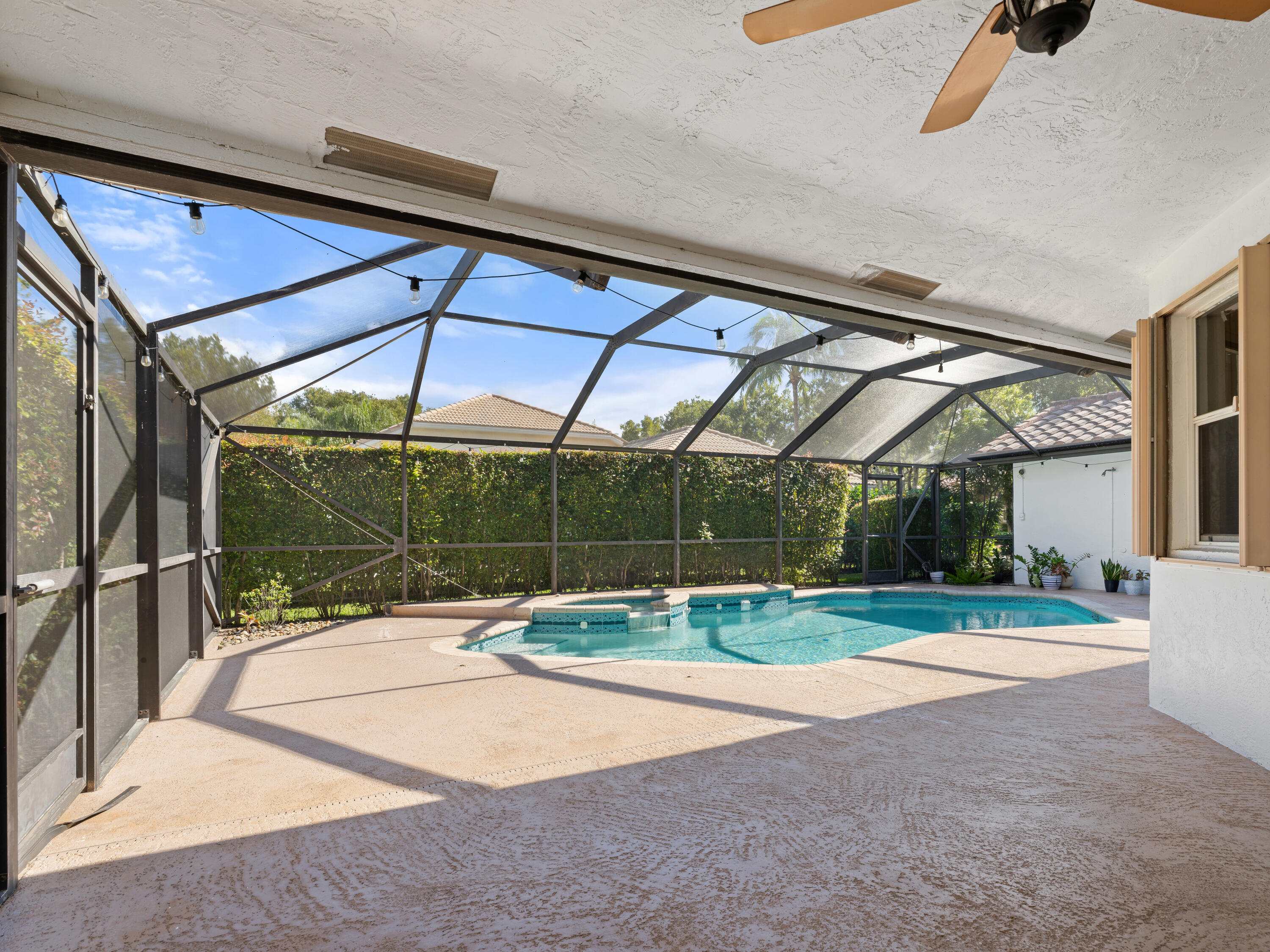 833 Heron Road Weston, FL 33326 - Photo 26 of 34 a view of outdoor space