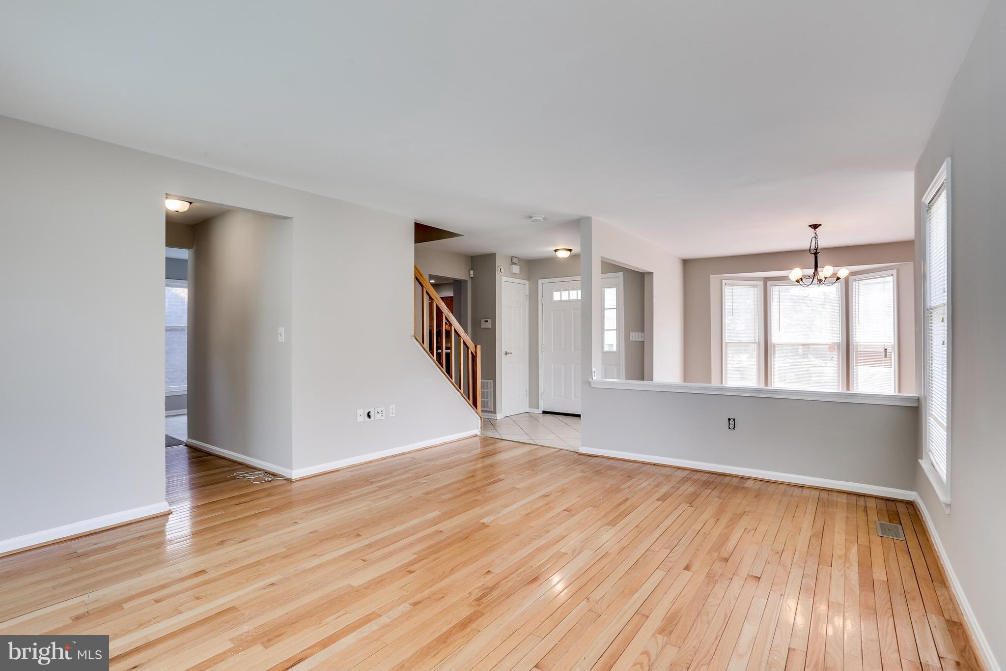 14308 Greenview Drive Laurel, MD 20708 - Photo 8 of 28 Living Room