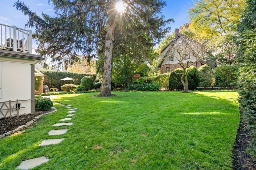 14 Hillcroft Road Boston, MA 02130 - Photo 29 of 34 a view of a garden with houses