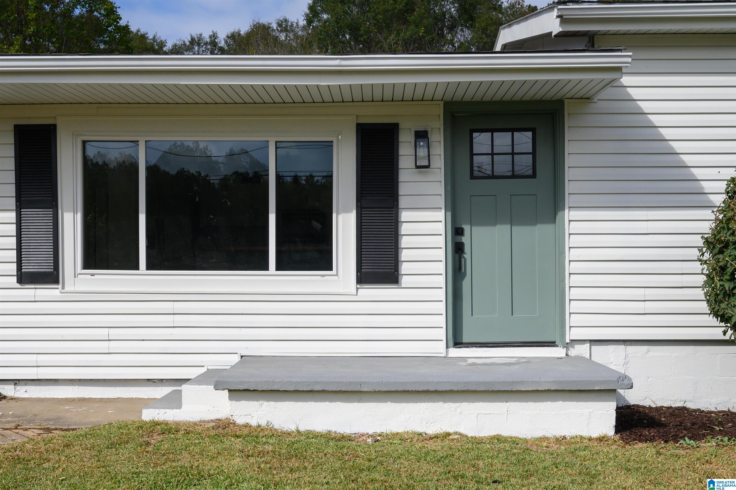 8188 Hopewell Road Bessemer, AL 35022 - Photo 4 of 42
