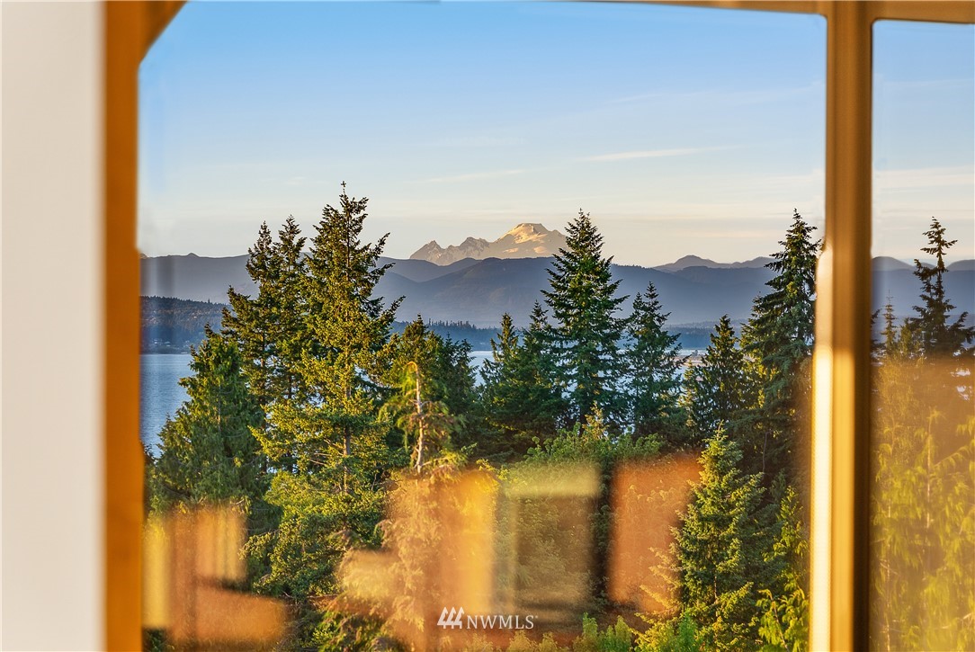 4910 23rd Avenue West Everett, WA 98203 - Photo 4 of 40 view of a lake