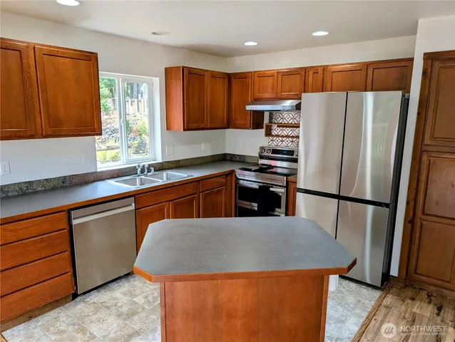 $420,000 | 320 North Lafayette Avenue, Bremerton, WA 98312