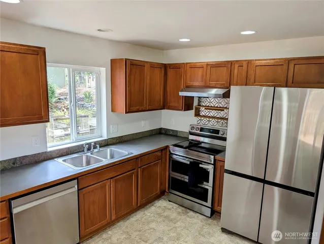$420,000 | 320 North Lafayette Avenue, Bremerton, WA 98312
