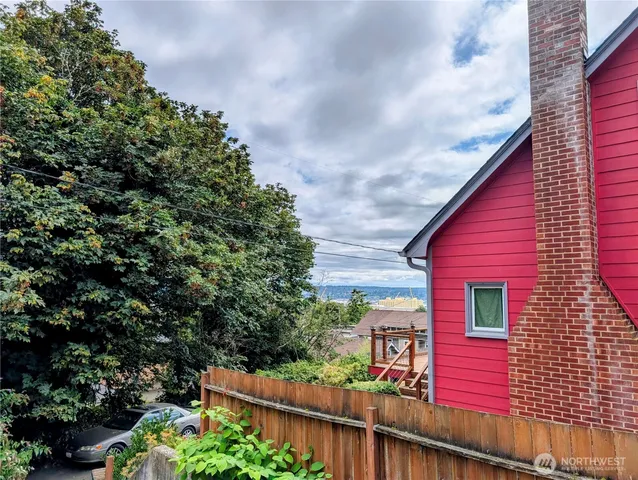 $420,000 | 320 North Lafayette Avenue, Bremerton, WA 98312
