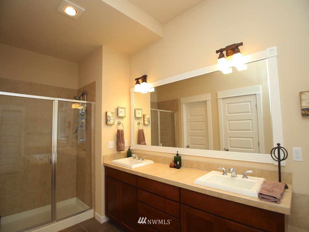 3505 220th Street Southeast Bothell, WA 98021 - Photo 8 of 19