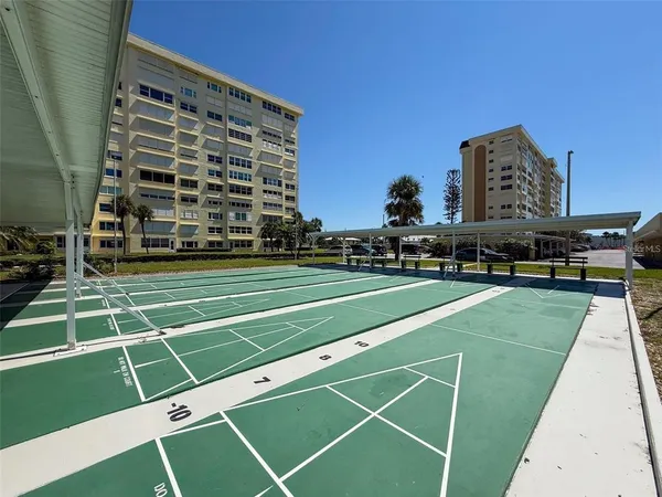 $1,800 | 4550 Cove Circle, Unit 507, St. Petersburg, FL 33708