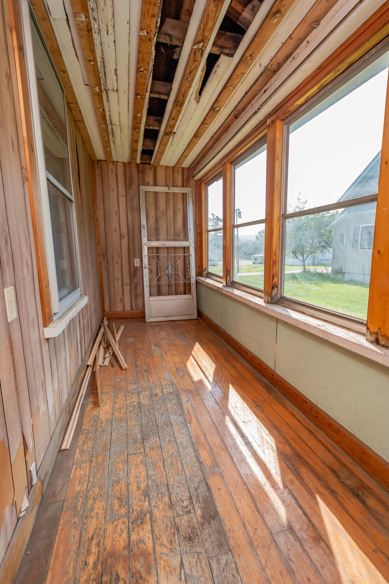 18 Front Street Brownville, ME 04414 - Photo 4 of 49 DSC_0673