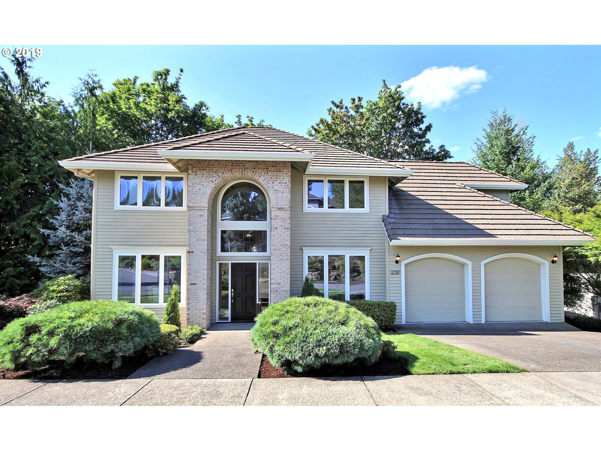1732 Northwest Mill Pond Road Portland, OR 97229 - Photo 1 of 25 Gallery Image 1