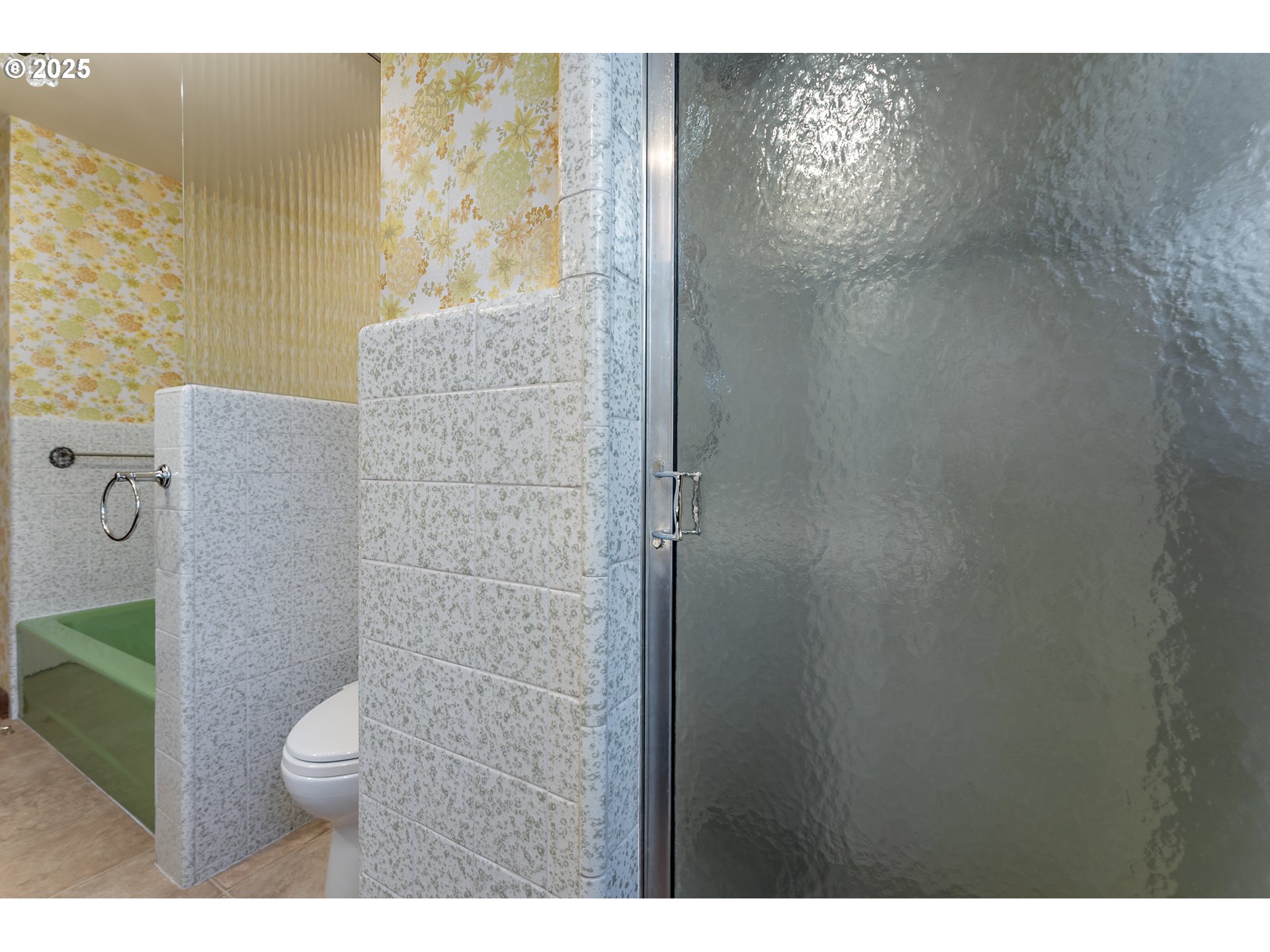 4430 Southeast Flavel Street Portland, OR 97206 - Photo 25 of 43 a bathroom with a toilet and a shower